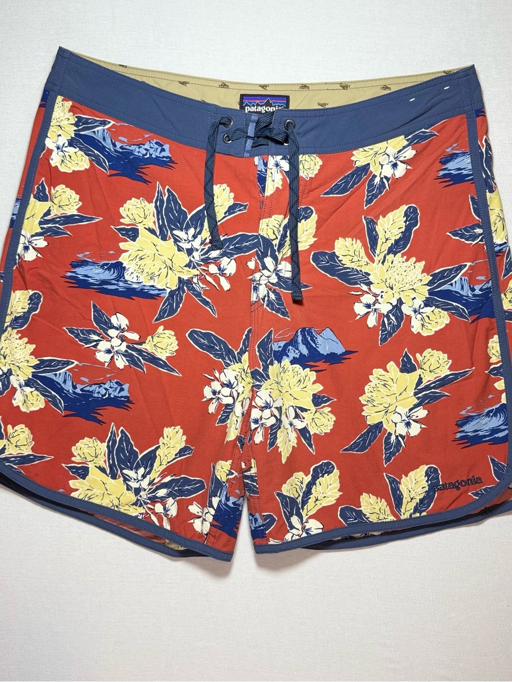 Patagonia Men’s Red Floral Boardshorts with Navy Trim - Picture 1 of 10